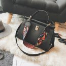 3741971090_894757828