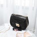 韓版純色時尚壓花女包馬鞍包鏈條側背斜背包