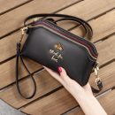 【真皮復古收納斜背包】高檔牛皮真皮純色車縫線小蜜蜂裝飾氣質女手拿包斜背包