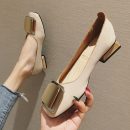 正韓版型純色粗跟中跟淺口瑪麗珍鞋秋季新款大碼女跟鞋豆豆鞋