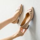 正韓版型超顯氣質百搭杏色絨面皮尖頭粗跟女鞋秋冬新款舒適小跟鞋