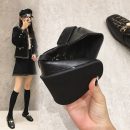 英倫風小雛菊秋季新款平底粗跟大碼女鞋方頭百搭兩穿懶人鞋樂福鞋