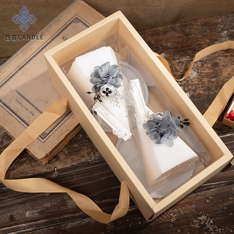 【二入組】【聖誕主題香氛蠟燭】【搭配永生花】【送托盤】純手工製聖誕主題冰花蠟搭配永生花香氛蠟燭二入禮盒