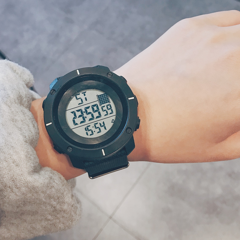 大屏液晶顯示運動戰術電子特種兵多功能防水大表盤手錶
