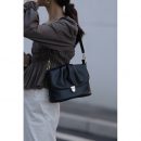 日系小眾設計氣質純色百搭褶皺雲朵包女包復古單肩腋下側背包斜背包