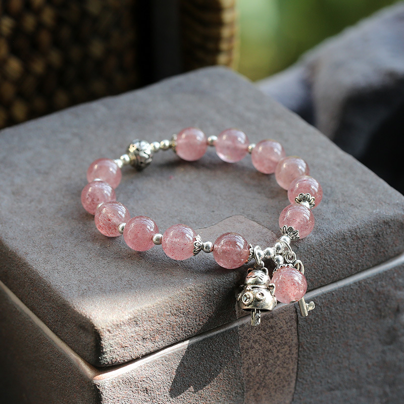 【7A級天然草莓晶】【925純銀招財貓鎖匙】設計師款姻緣桃花草莓晶手串搭配純銀招財貓文藝森系氣質女手鍊